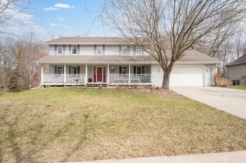 2217 Baihly Summit Dr SW, Rochester, MN 55902