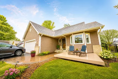 17100 Fieldcrest Ave, Farmington, MN 55024