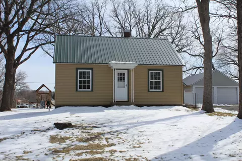 406 1st St S, Long Prairie, MN 56347
