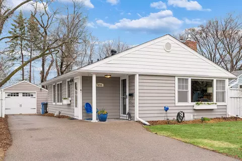 5816 Queen Ave S, Minneapolis, MN 55410