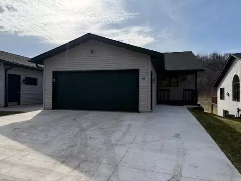 97 Rivers Ln, Winona, MN 55987