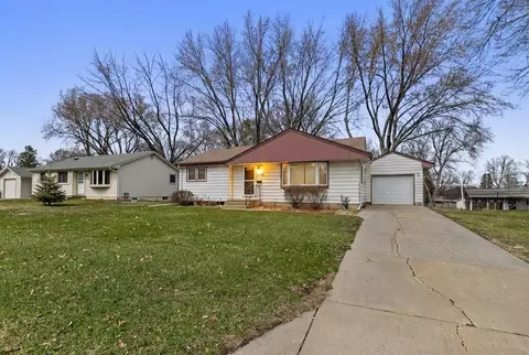 2142 Rice Creek Rd, New Brighton, MN 55112