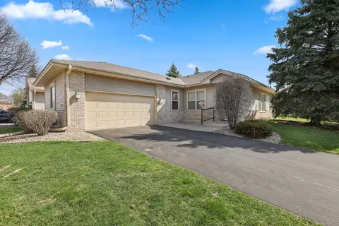 15187 Everleigh Cir, Rosemount, MN 55068