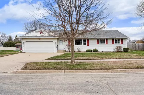 2005 11th St SW, Austin, MN 55912