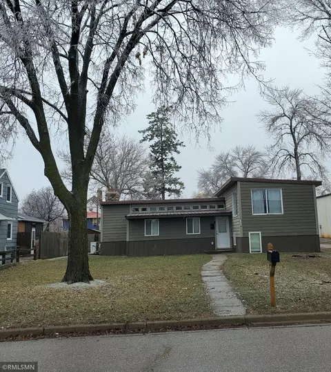 216 S Marshall Ave, Litchfield, MN 55355