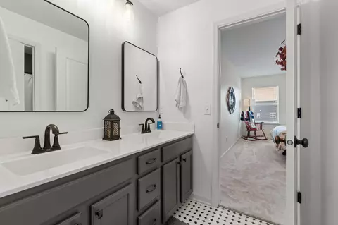 Bath - 15142 Ely Path, Apple Valley, MN 55124 photo 4 of 4