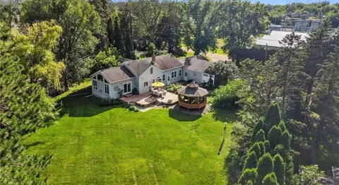 30825 Minnesota Ave, Lindstrom, MN 55045