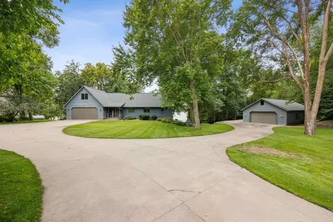 15735 112th St NW, South Haven, MN 55382