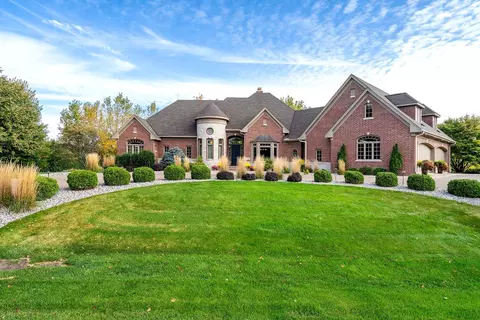 130 Bergamot Dr, Medina, MN 55340