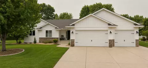 1881 Tierney Dr, Hastings, MN 55033