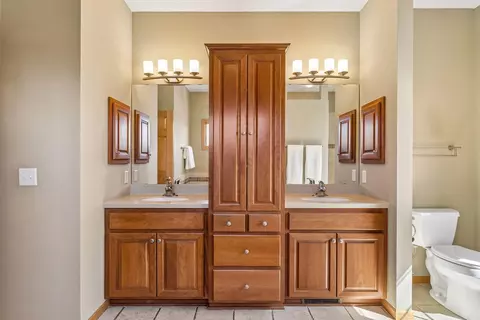 Bath - 1809 Legacy Dr, Faribault, MN 55021 photo 2 of 4