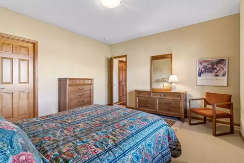 Bedroom - 1809 Legacy Dr, Faribault, MN 55021 photo 5 of 7