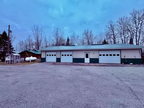 3616 Hay Creek Rd SE, Baudette, MN 56623