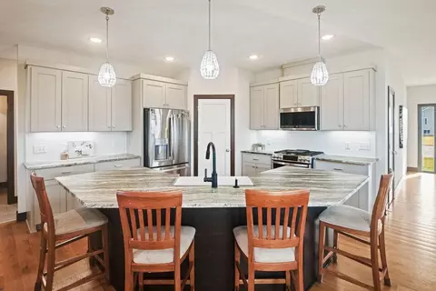 Kitchen - 2120 Violet Ln, Faribault, MN 55021 photo 3 of 4