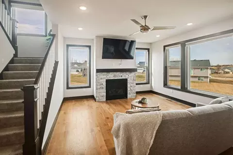 Living - 2120 Violet Ln, Faribault, MN 55021 photo 2 of 4