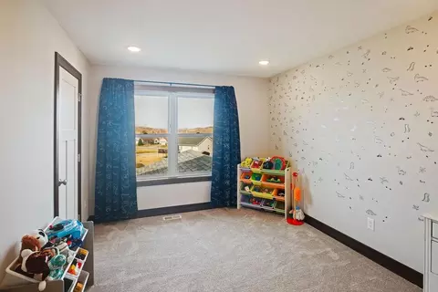 Bedroom - 2120 Violet Ln, Faribault, MN 55021 photo 2 of 6