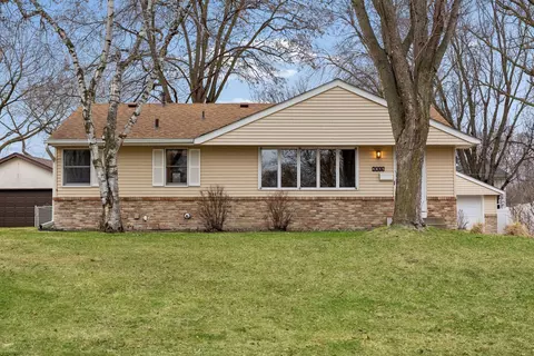 6855 7th St NE, Fridley, MN 55432