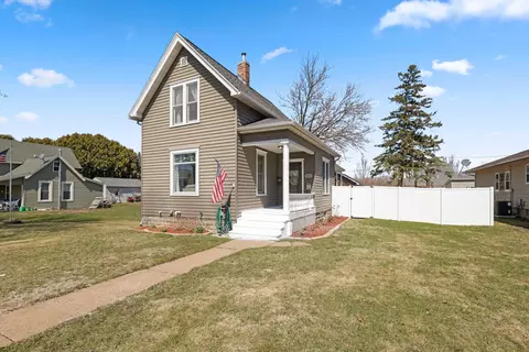 506 N 7th St, Lake City, MN 55041