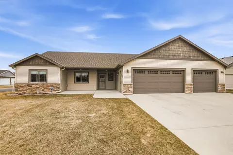 113 Glenview Loop, Saint Cloud, MN 56303