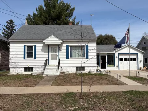 360 W Mill St, Winona, MN 55987