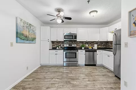 2160 Ridge Dr #11, Saint Louis Park, MN 55416