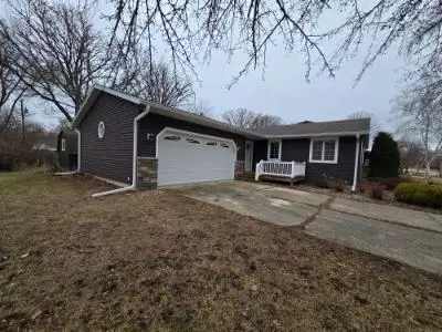 905 22nd Ave SW, Austin, MN 55912