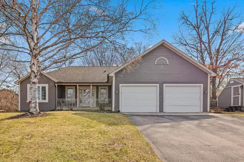 17180 Jordan Ct, Lakeville, MN 55044