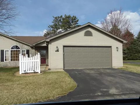 1708 Carriage Home Dr #33, Austin, MN 55912