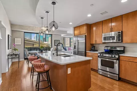 100 3rd Ave S #606, Minneapolis, MN 55401