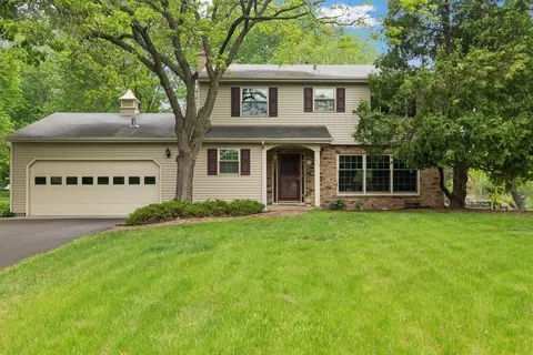 615 Narcissus Ln N, Plymouth, MN 55447