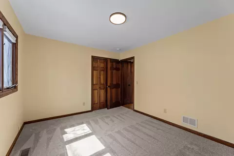 Bedroom - 6180 Chaska Rd, Excelsior, MN 55331 photo 1 of 3