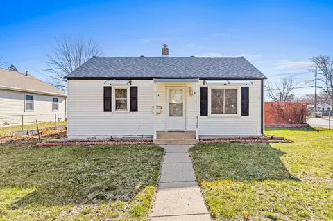 8155 Wentworth Ave S, Bloomington, MN 55420