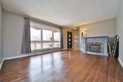 Living - 1408 10th Ave NE, Brainerd, MN 56401 photo 2 of 5