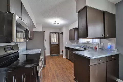 Kitchen - 1408 10th Ave NE, Brainerd, MN 56401 photo 2 of 3