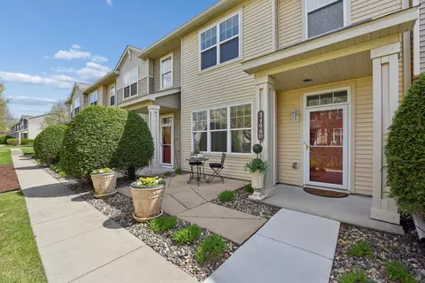 3406 Hazel Trl #D, Woodbury, MN 55129