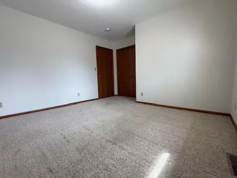 Bedroom - 650 12th St, Windom, MN 56101 photo 3 of 4