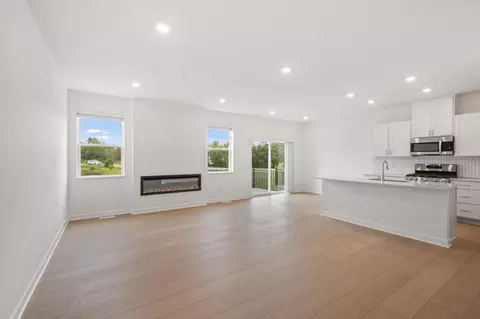 Living - 3489 Trails End Cir, Eagan, MN 55123 photo 2 of 3