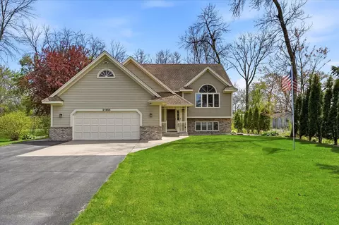 21955 Finley Ct N, Forest Lake, MN 55025