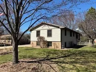 5508 Joyce St, Maple Plain, MN 55359 photo 2