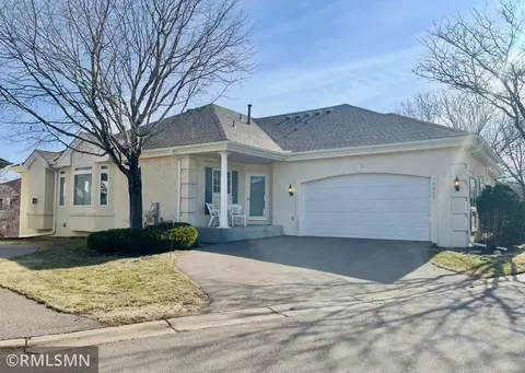 7808 Victoria Cir, Saint Louis Park, MN 55426