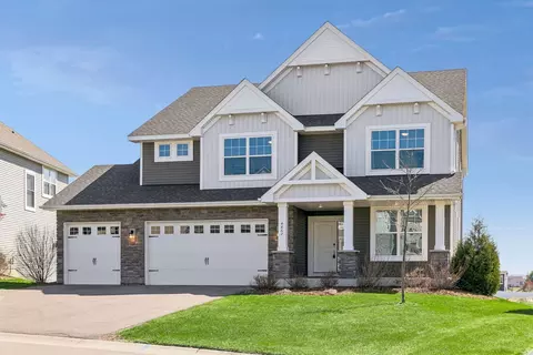 4867 Chestnut Dr, Woodbury, MN 55129