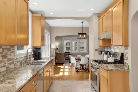 258 Hamline Ave S, Saint Paul, MN 55105