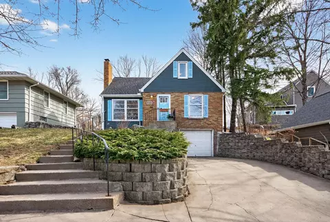 1890 Yorkshire Ave, Saint Paul, MN 55116