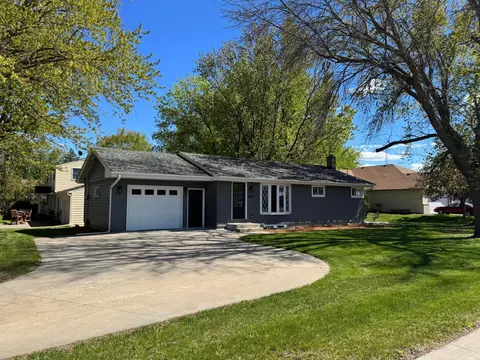 600 Jefferson Ave SW, Watertown, MN 55388
