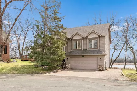 Exterior - 5065 Windsor Rd, Mound, MN 55364 photo 2 of 13