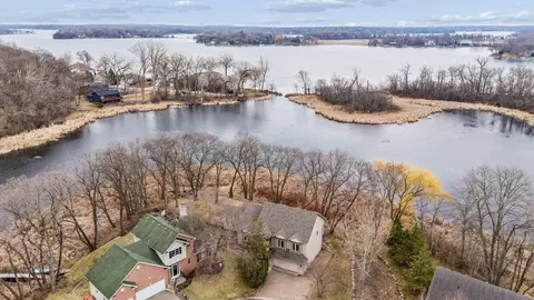 View/Area - 5065 Windsor Rd, Mound, MN 55364 photo 2 of 13