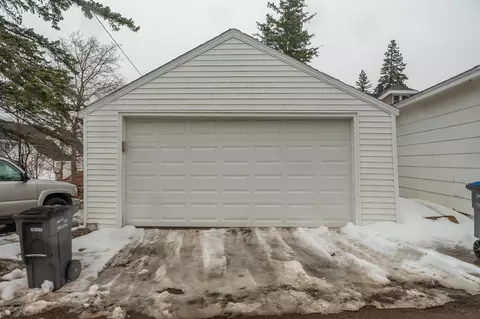 Exterior - 605 E 10th St, Duluth, MN 55805 photo 6 of 6