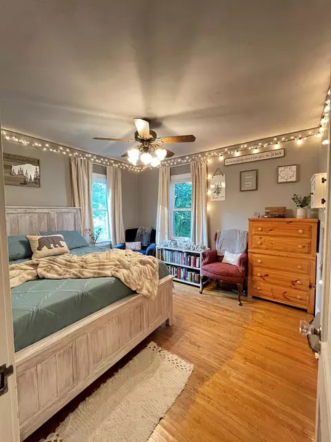 Bedroom - 605 E 10th St, Duluth, MN 55805 photo 1 of 4