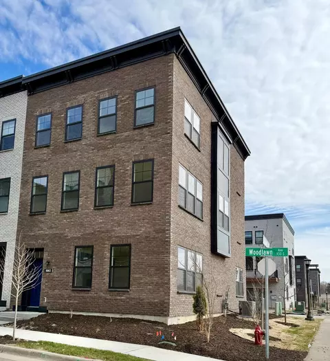 906 Woodlawn Ave #I, Saint Paul, MN 55116