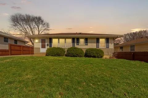 1461 Cascade St NW, Rochester, MN 55901